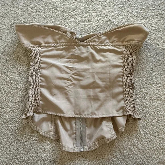 PrettyLittleThing Beige Strapless Corset Bustier Top - Picture 3 of 3